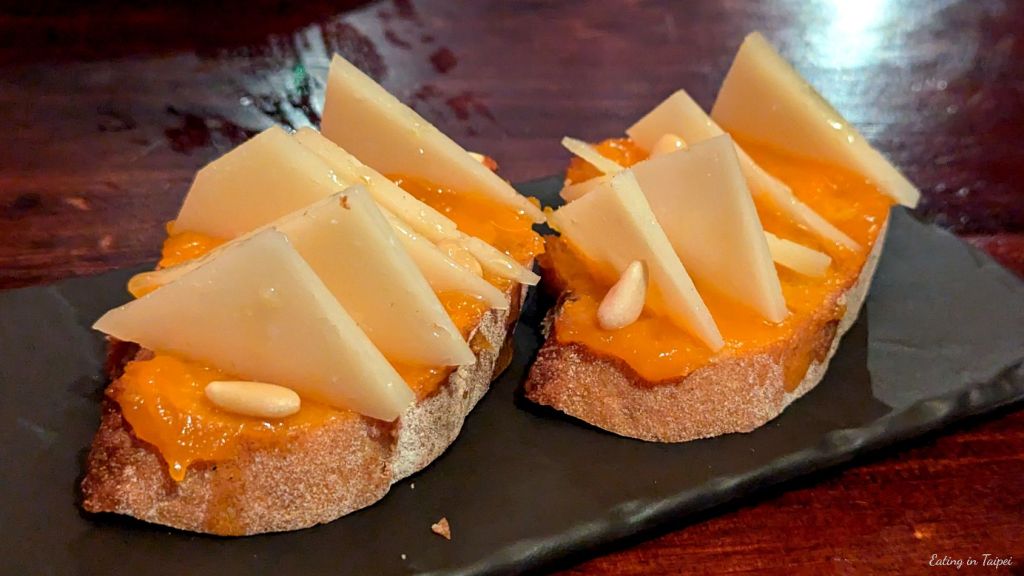 La Caja de Musica Spanish restaurant Manchego cheese and pumpkin jam